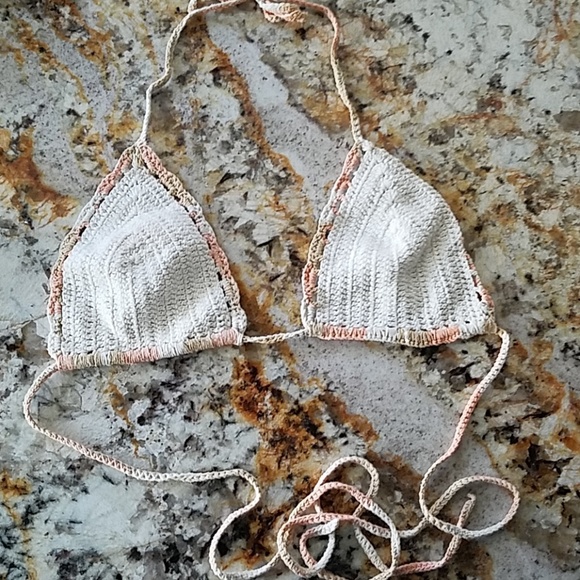 Other - vintage crochet triangle bikini top coral white